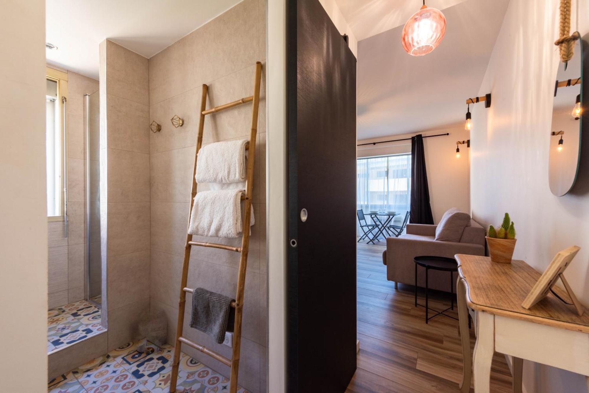Appartement Bord De Mer Кан Екстериор снимка